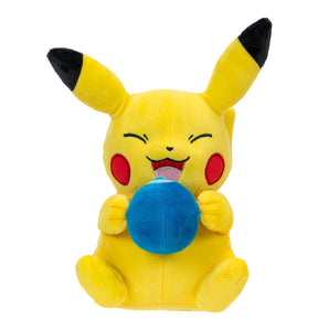 Pokémon Bamse Pikachu med Bær 20 cm