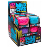 Display med NeeDoh Fuzz Ball Wild Cats squishies i original emballage