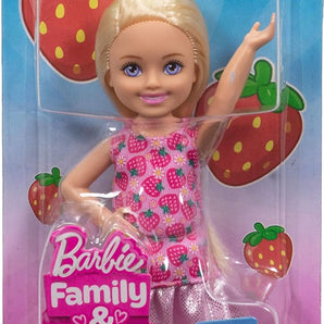Barbie Chelsea Dukke med Jordbærkjole 15 cm